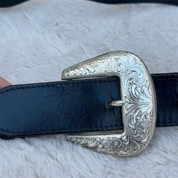 Vintage Men's Western Leather Belt with Silver Buckle Size 34 - Picture 3 of 7